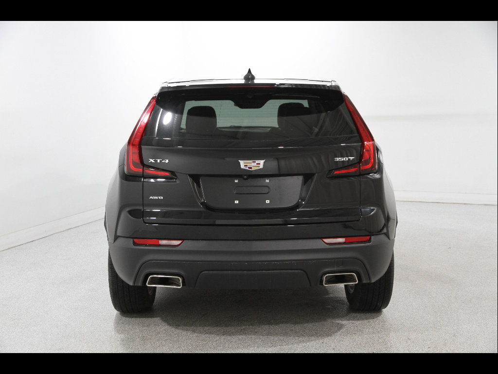 Used 2023 Cadillac XT4 Luxury w/ Cold Weather Package image 20