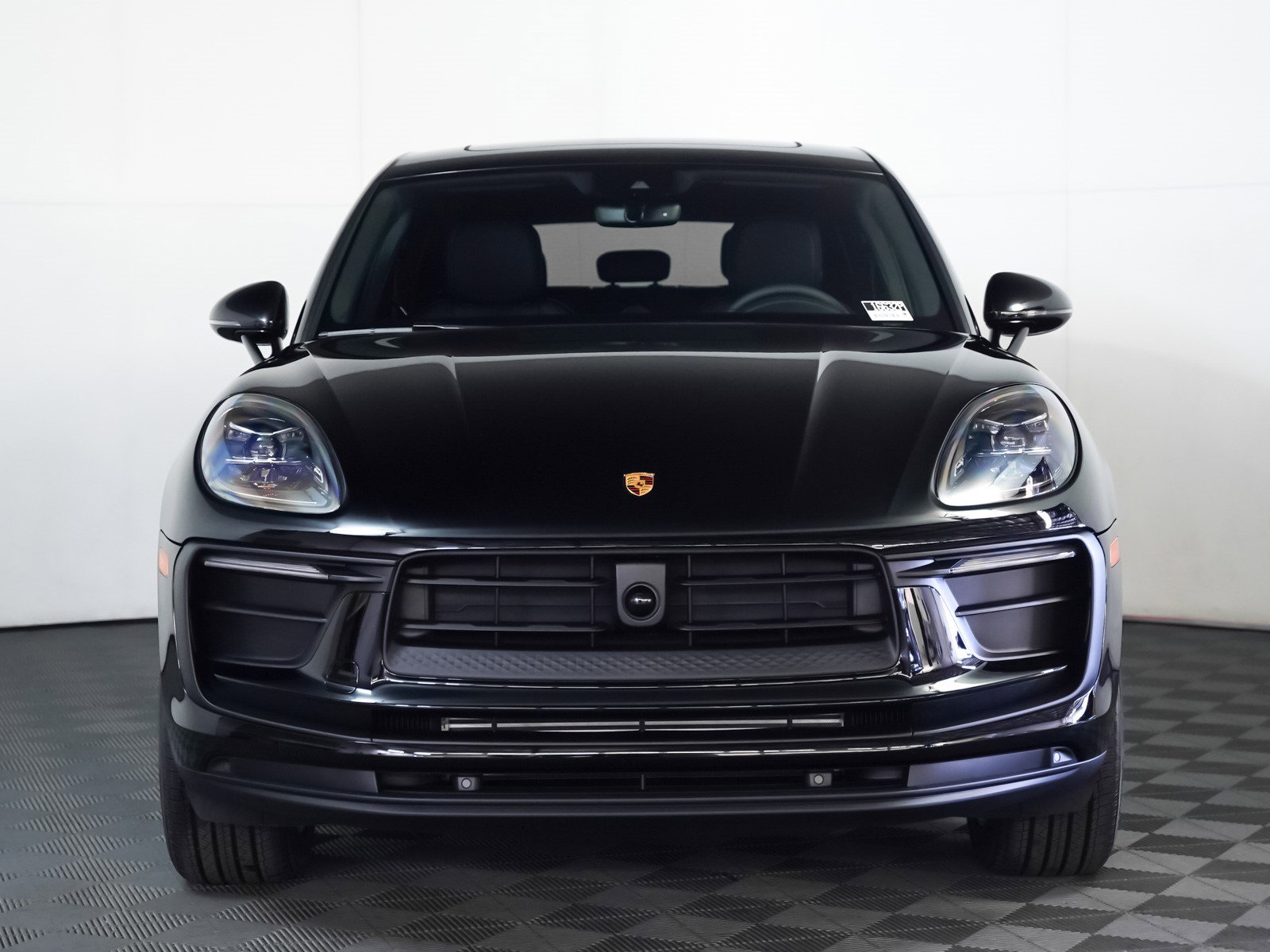 New 2026 Porsche Macan image 7