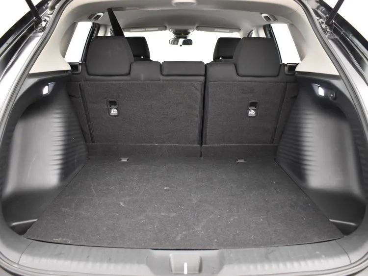 Used 2025 Honda HR-V LX image 16
