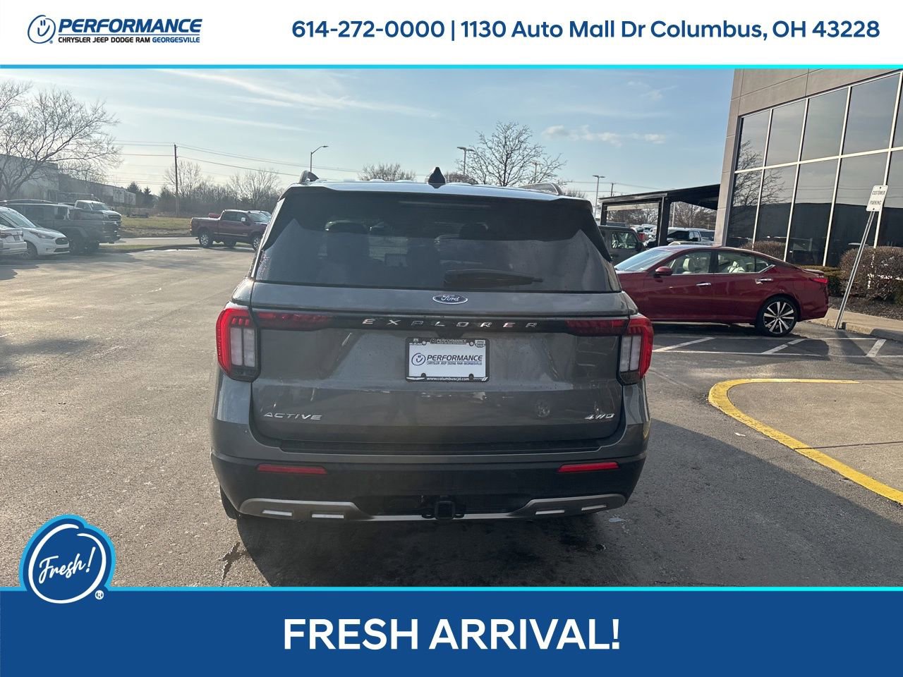 Used 2025 Ford Explorer Active w/ Active Comfort Package image 5