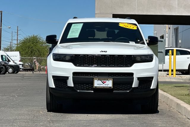 Certified 2023 Jeep Grand Cherokee L Laredo AWD/4WD image 12