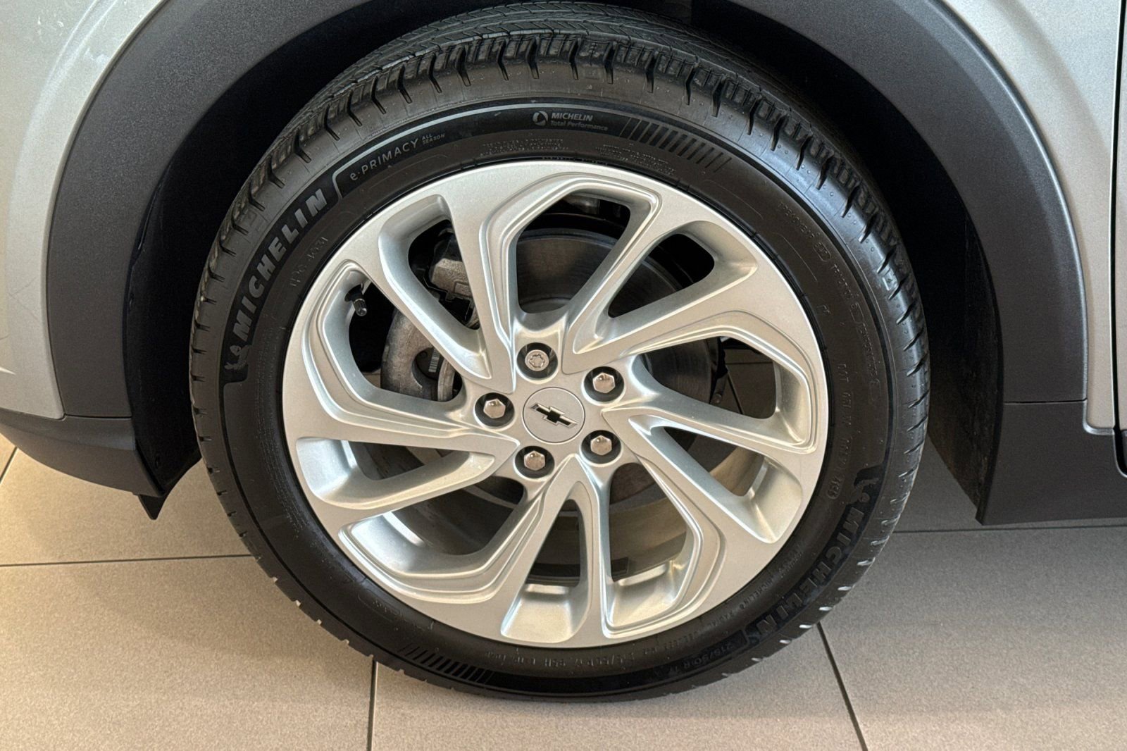 New 2027 Chevrolet Bolt LT w/ Comfort Package image 24