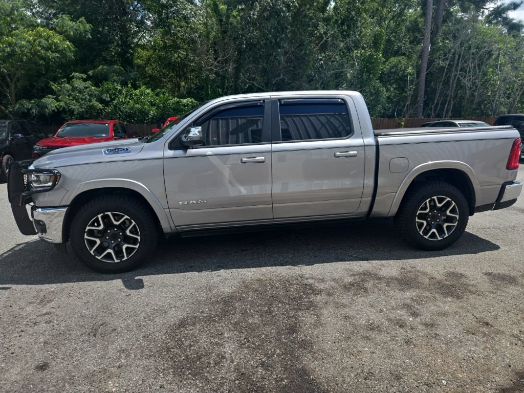 Used 2025 RAM 1500 Laramie w/ Advanced Safety Group II AWD/4WD image 2