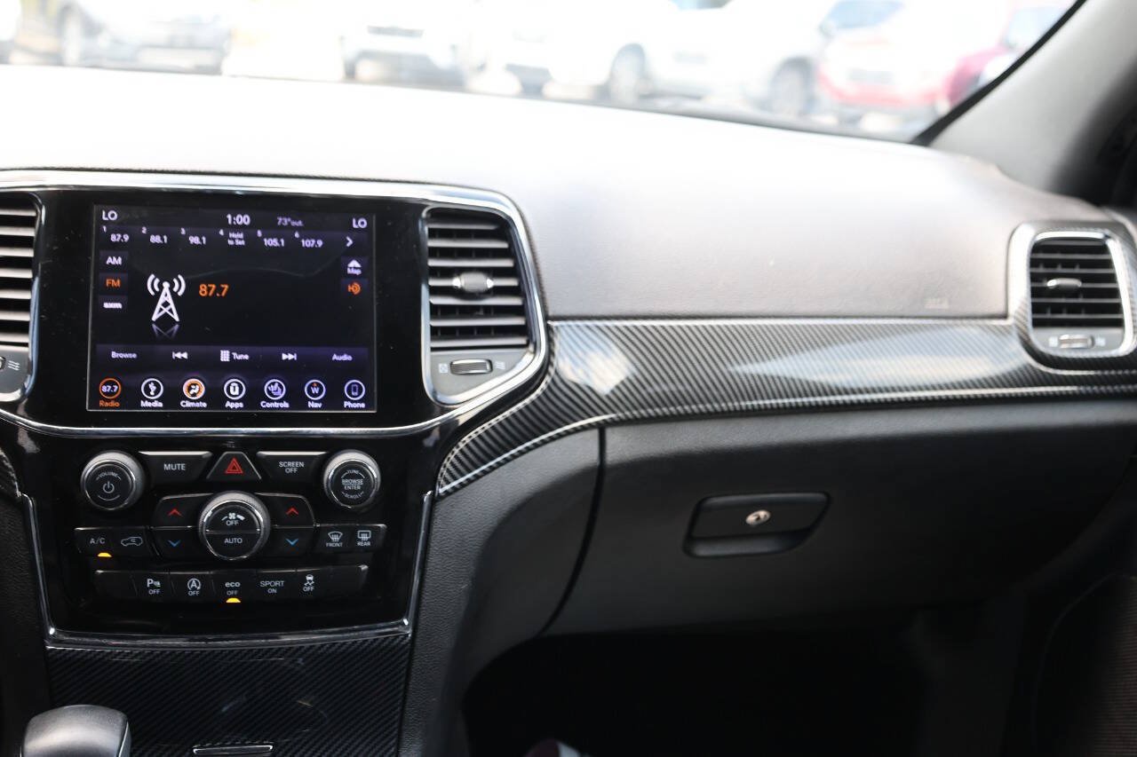 Used 2019 Jeep Grand Cherokee Limited AWD/4WD image 24