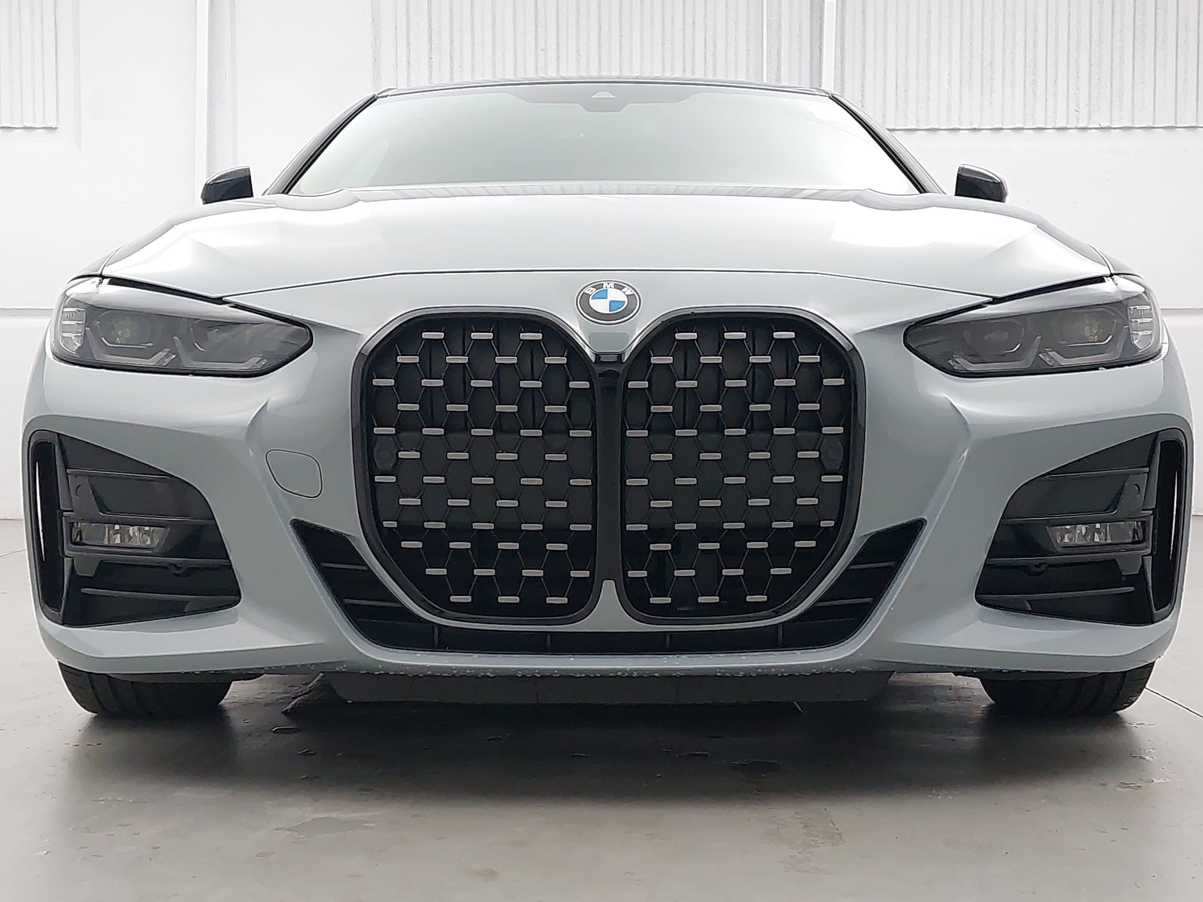 Used 2023 BMW 430i Coupe w/ M Sport Package RWD image 10