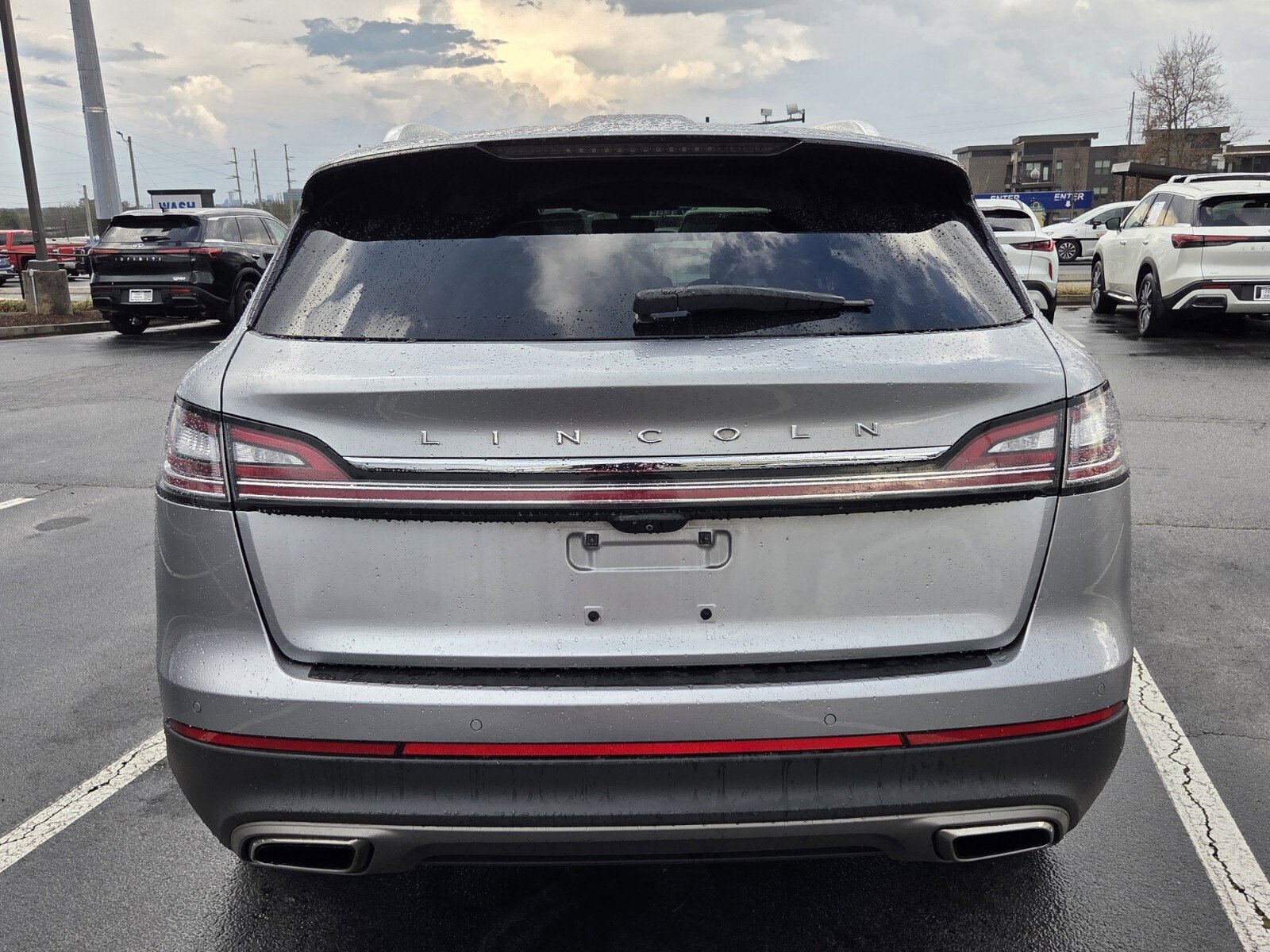 Used 2023 Lincoln Nautilus FWD w/ Premium Package image 6