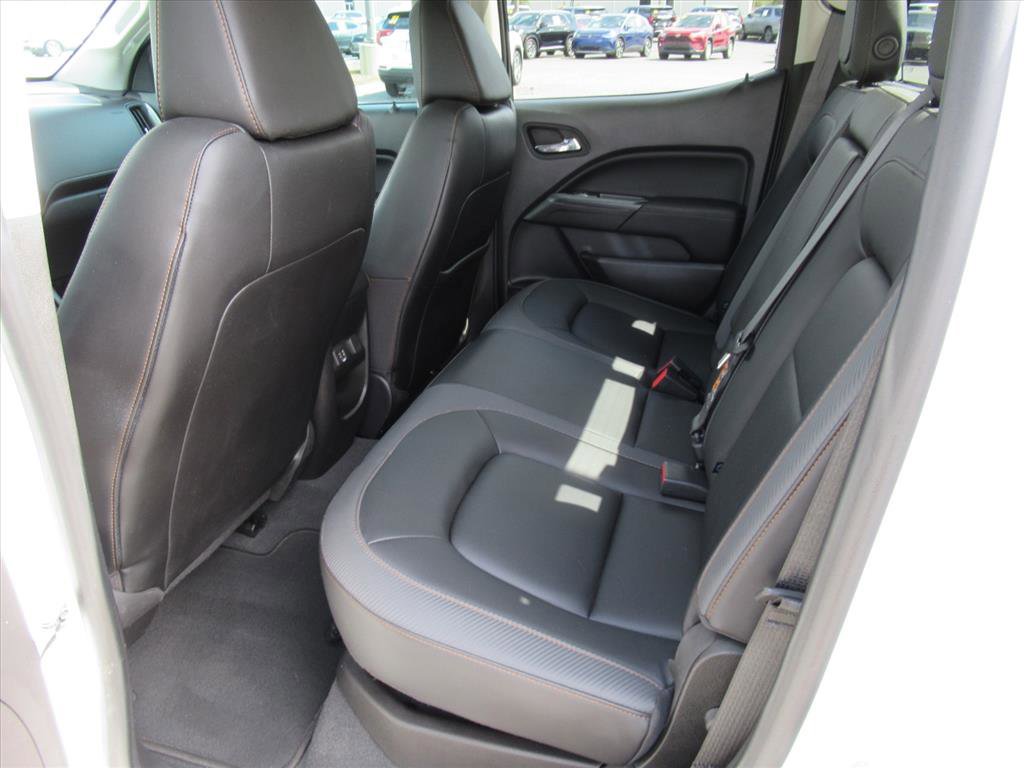 Used 2022 GMC Canyon AT4 image 32