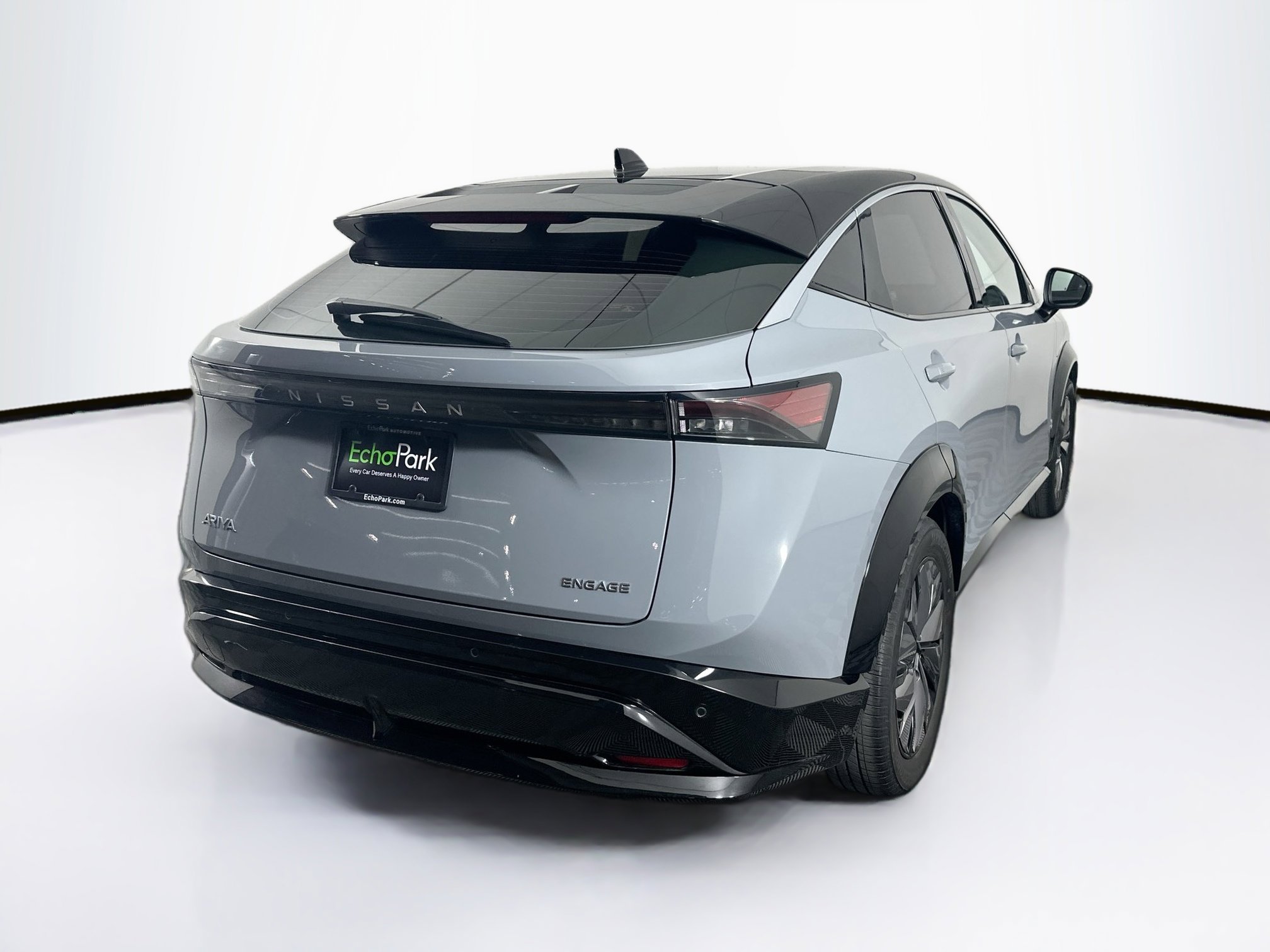 Used 2024 Nissan Ariya FWD image 9
