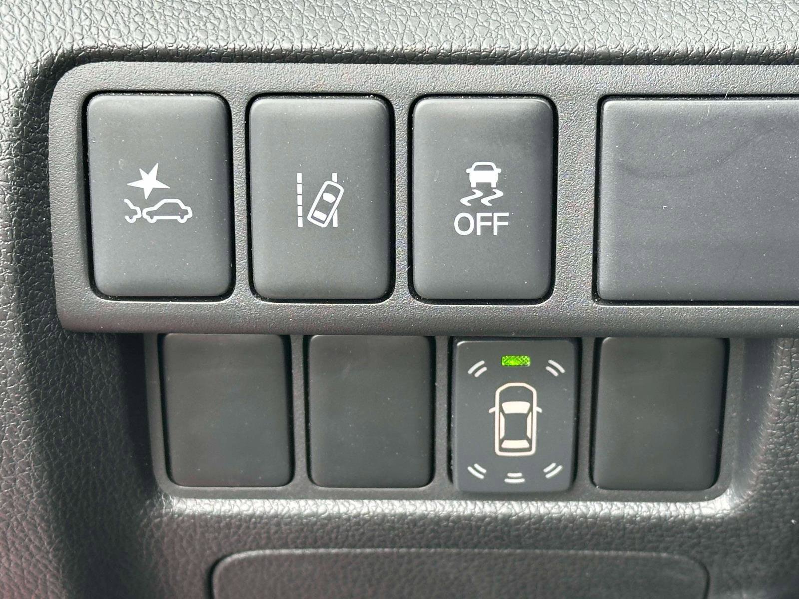 Used 2022 Mitsubishi Eclipse Cross SEL AWD/4WD image 14