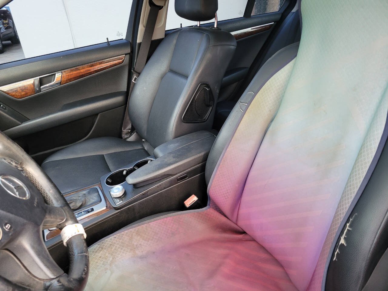 Used 2009 Mercedes-Benz C 300 Sedan image 14