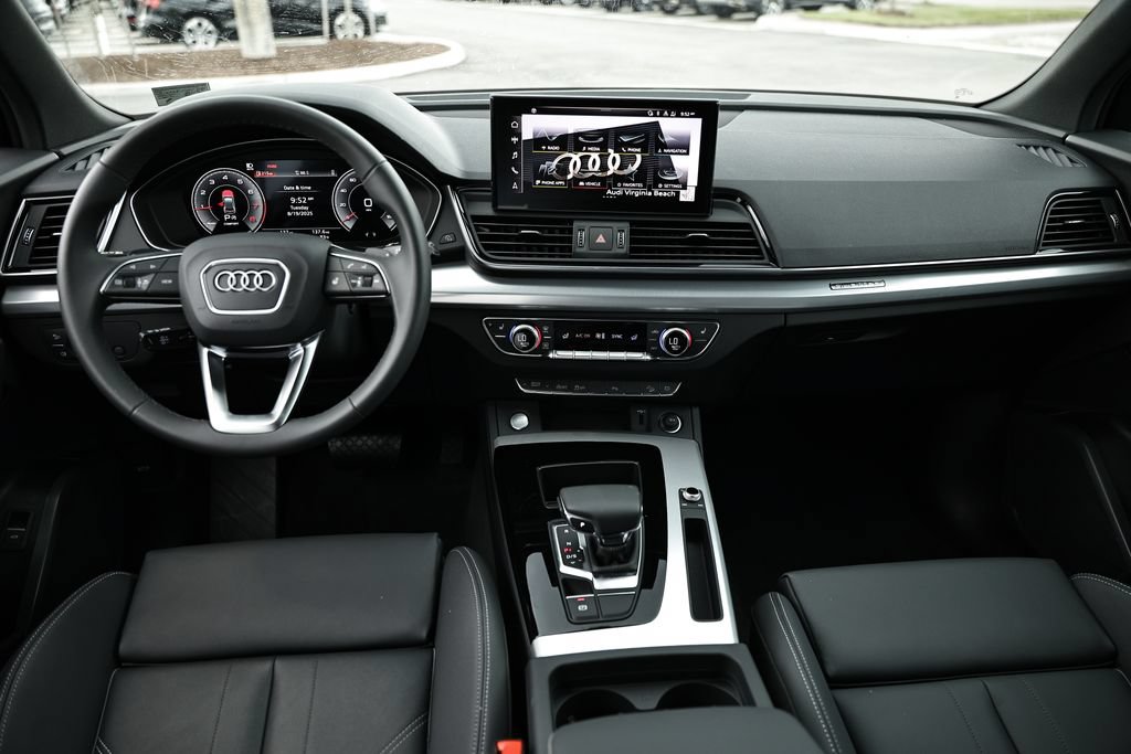 Used 2025 Audi Q5 Premium Plus w/ Premium Plus AWD/4WD image 28