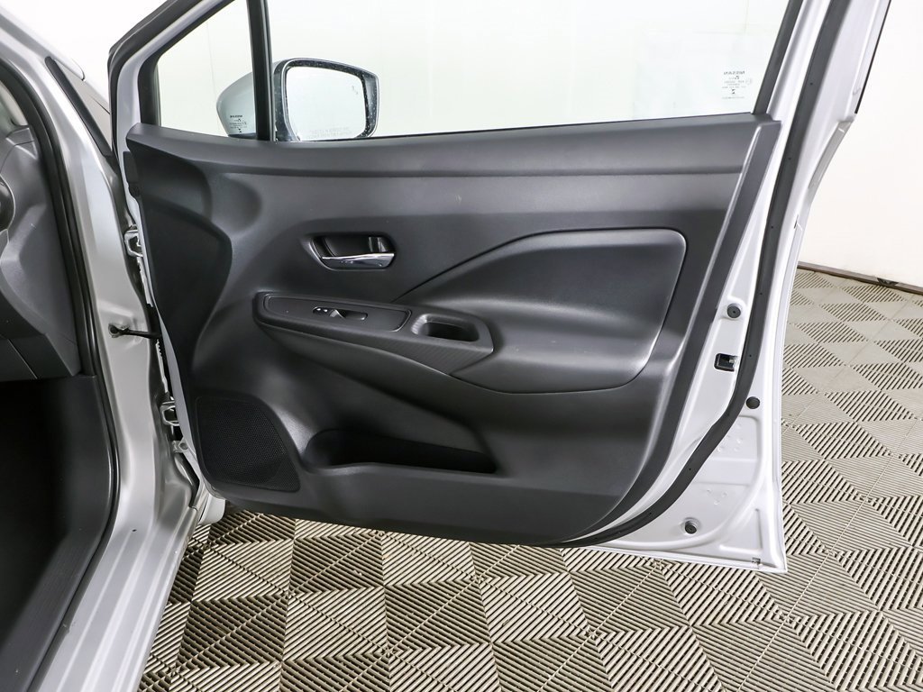 Used 2024 Nissan Versa SV w/ Trunk Package image 20