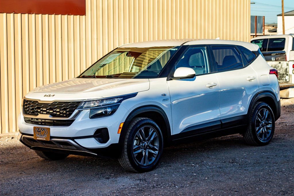 Used 2023 Kia Seltos LX image 8