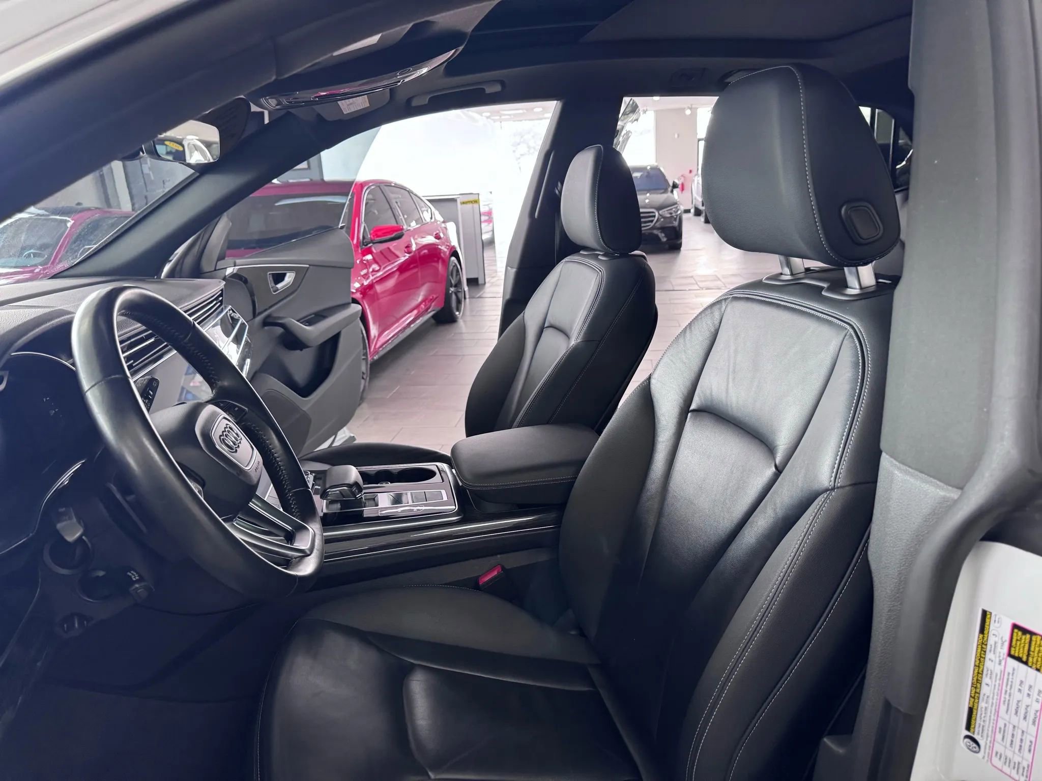 Used 2019 Audi Q8 Premium w/ Convenience Package image 8