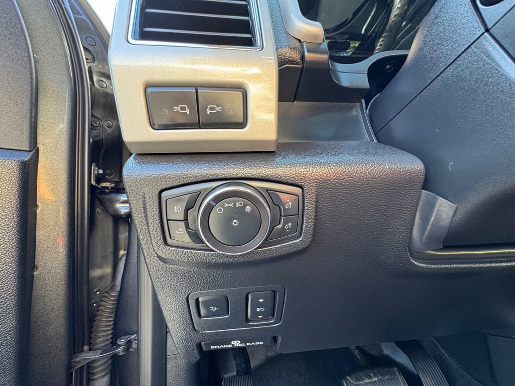 Used 2018 Ford F250 Lariat w/ Lariat Ultimate Package image 24