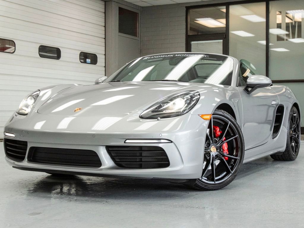 Used 2024 Porsche 718 Boxster S image 2