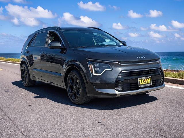 Used 2023 Kia Niro SX Touring FWD image 4