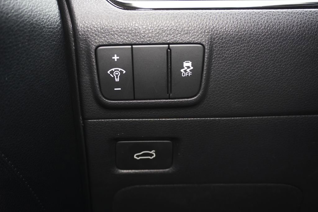 Used 2025 Kia K5 LXS FWD image 13