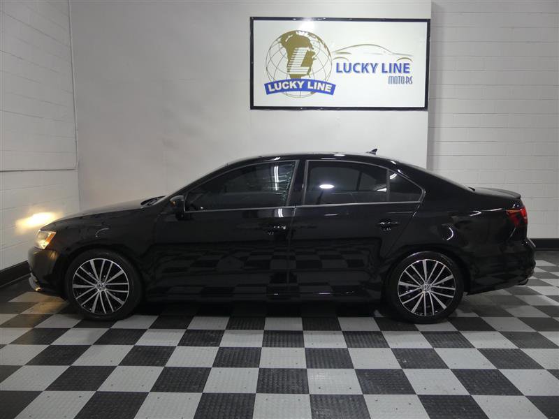 Used 2016 Volkswagen Jetta Sport image 7