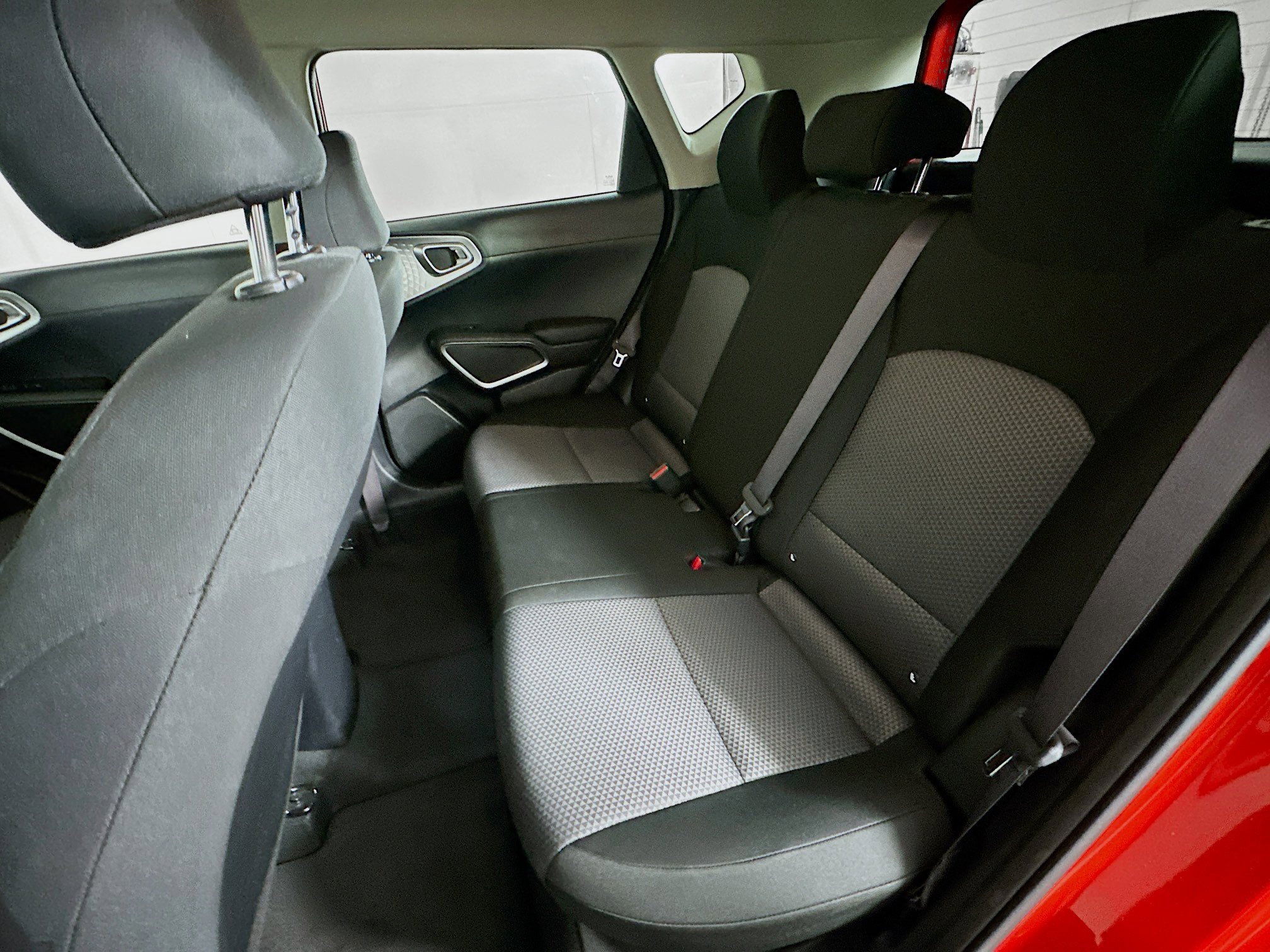 Used 2025 Kia Soul LX w/ LX Technology Package image 26