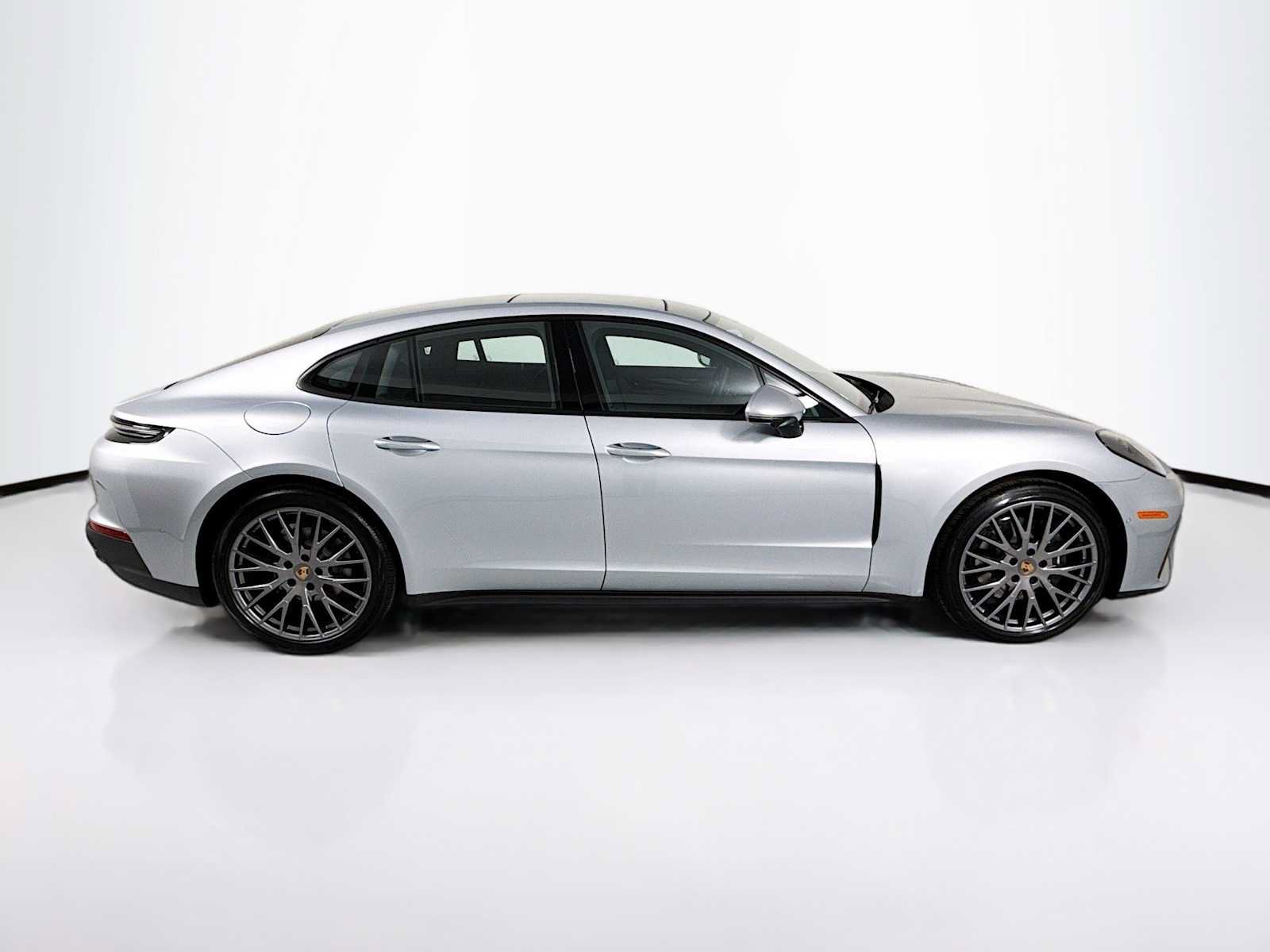 New 2026 Porsche Panamera RWD image 8