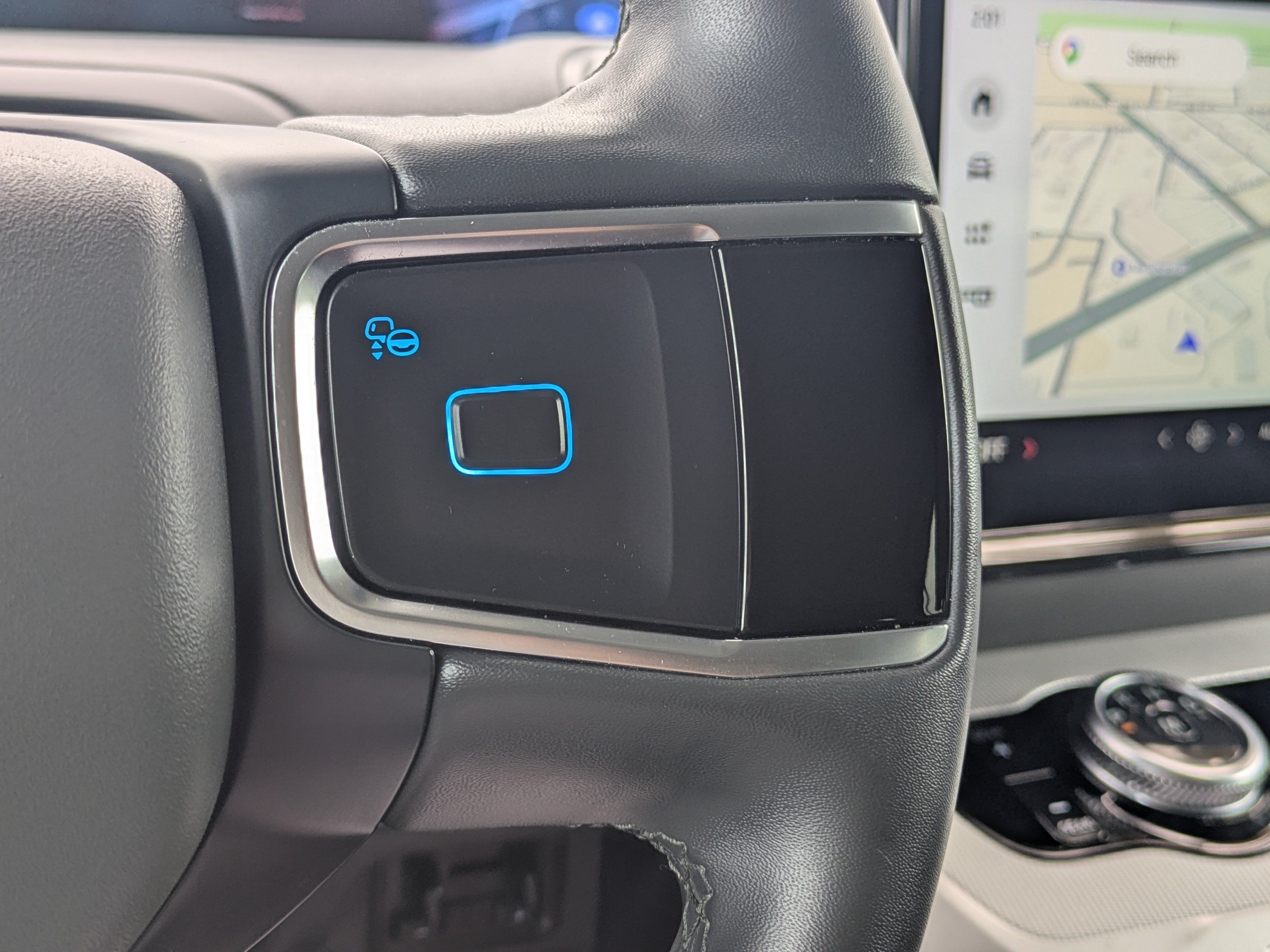 Used 2025 Ford Expedition Active RWD image 26