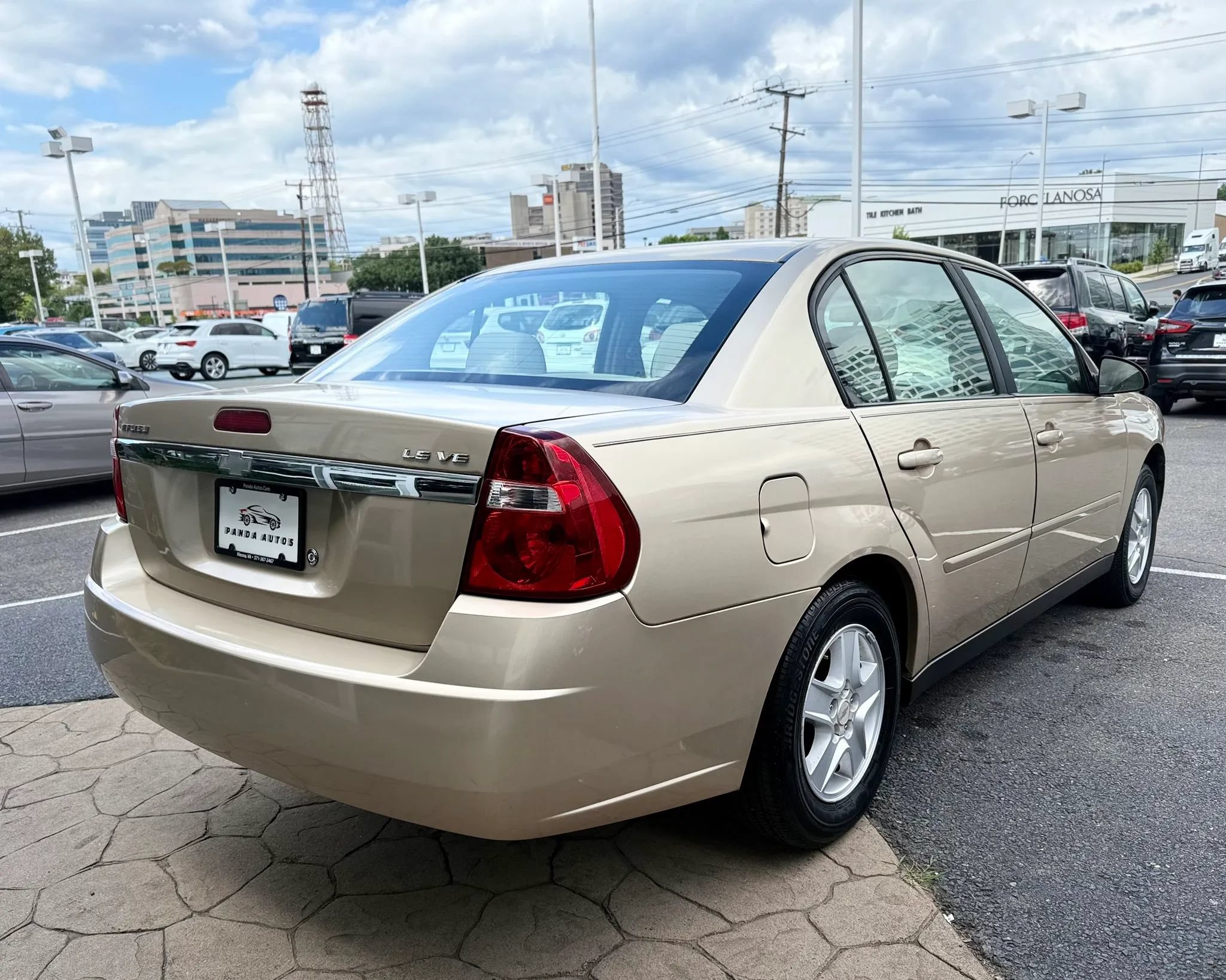 Used 2004 Chevrolet Malibu LS w/ Preferred Equipment Group FWD image 7