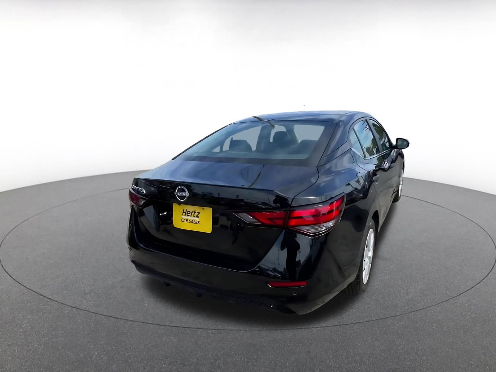 Used 2025 Nissan Sentra S image 15