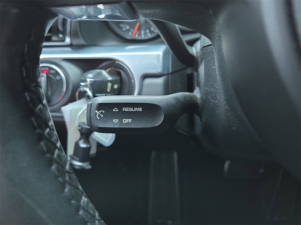 Used 2013 Porsche 911 Carrera image 20