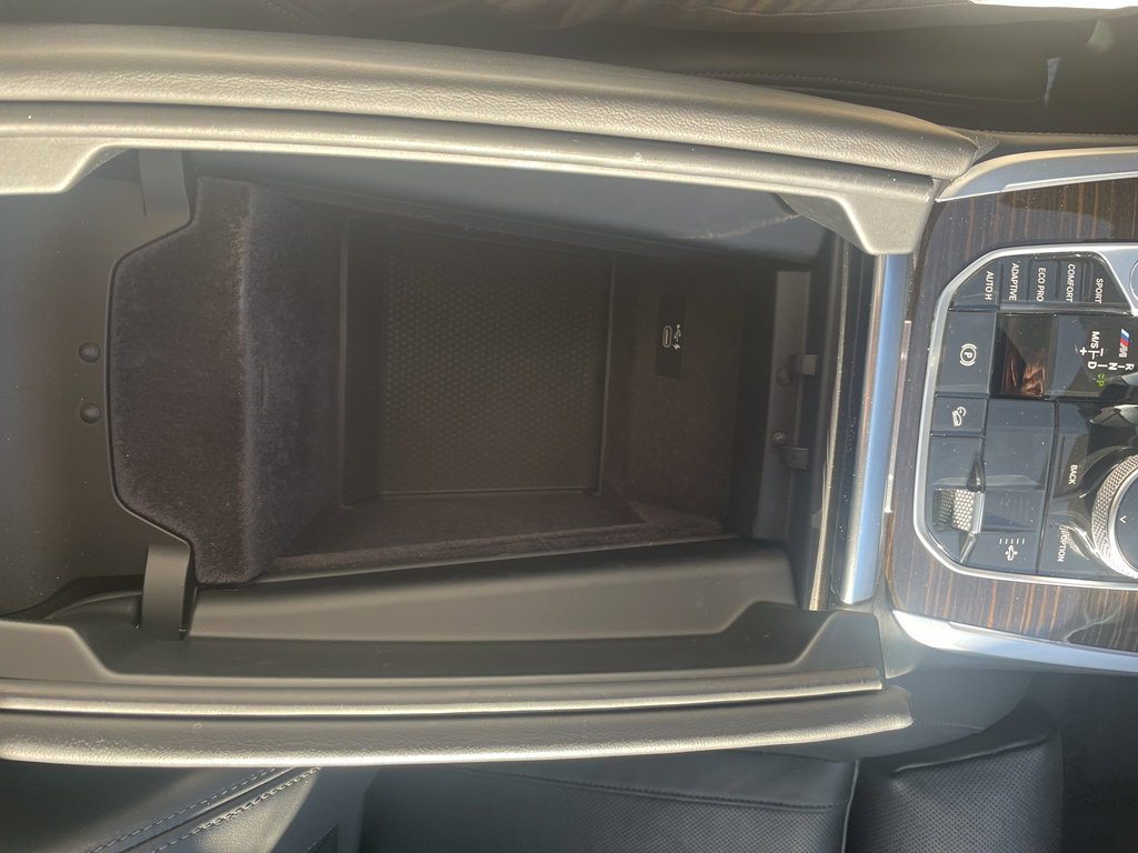 Used 2021 BMW X7 M50i w/ Cold Weather Package image 38