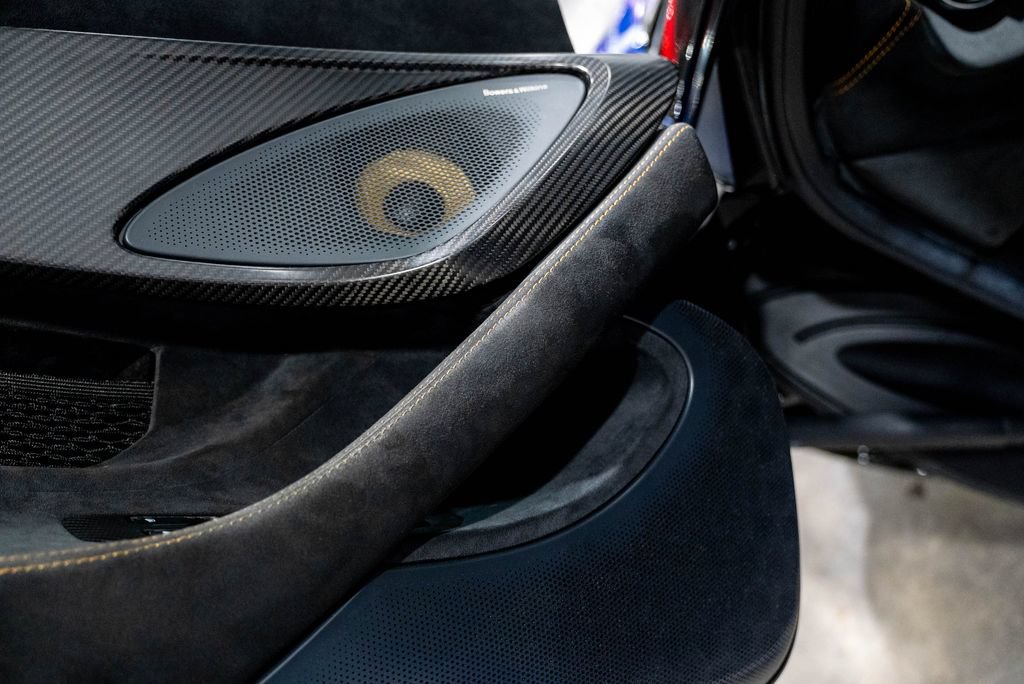 Used 2019 McLaren 600LT RWD image 46