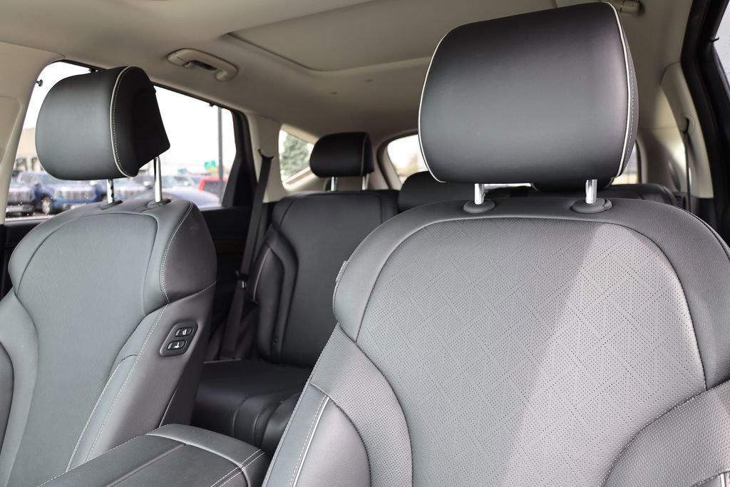 Used 2025 Genesis GV80 2.5T Prestige AWD/4WD image 17