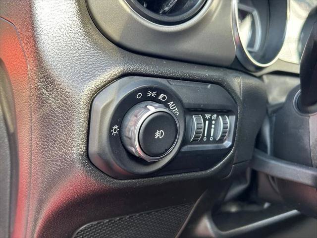 Certified 2022 Jeep Wrangler Unlimited Sport AWD/4WD image 18