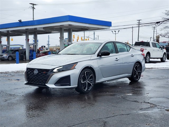 Used 2024 Nissan Altima 2.5 SR image 31