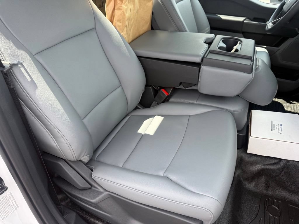 New 2026 Ford F550 2WD Regular Cab Super Duty image 43