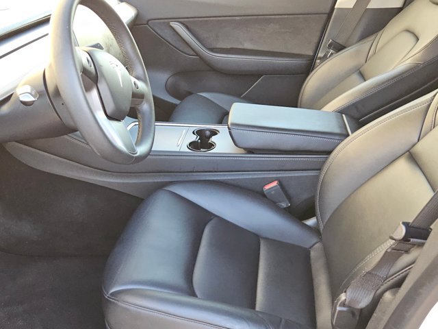 Used 2022 Tesla Model Y Long Range AWD/4WD image 21