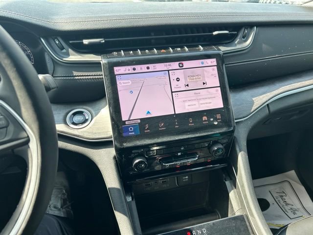 Certified 2024 Jeep Grand Cherokee L Limited AWD/4WD image 10
