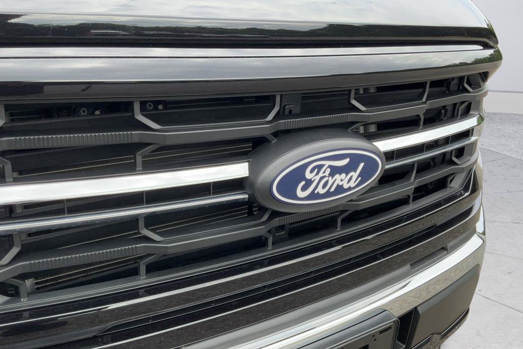 Used 2025 Ford F150 XLT w/ Equipment Group 301A Standard AWD/4WD image 31