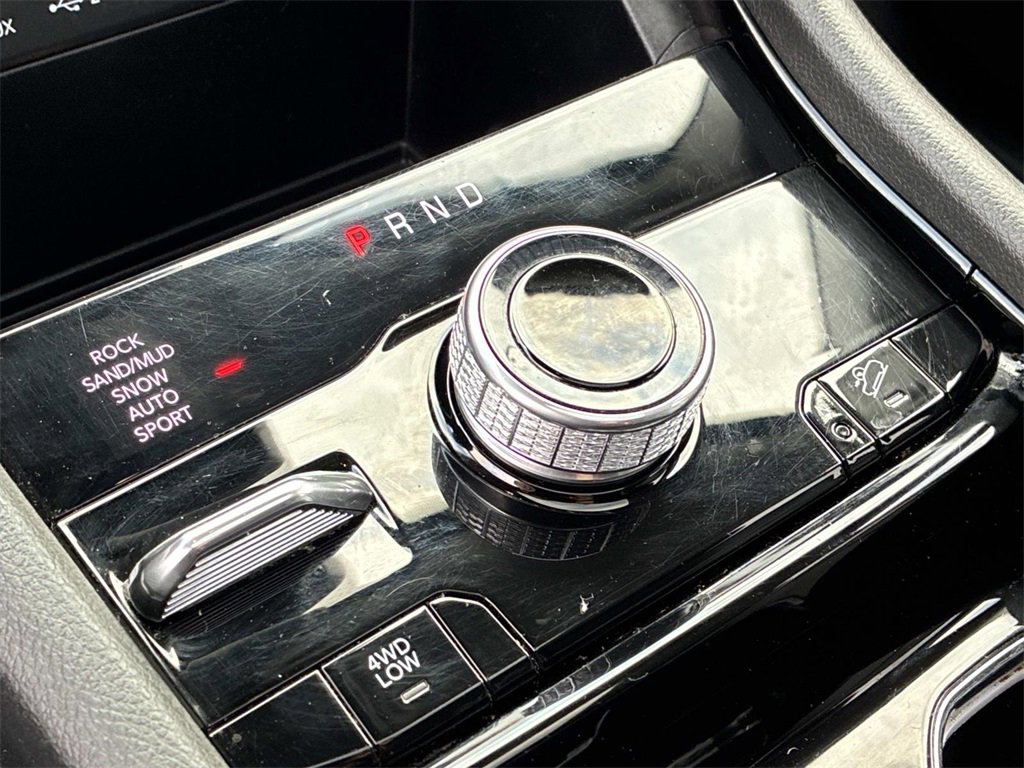 Used 2023 Jeep Grand Cherokee 4WD 4xe image 35