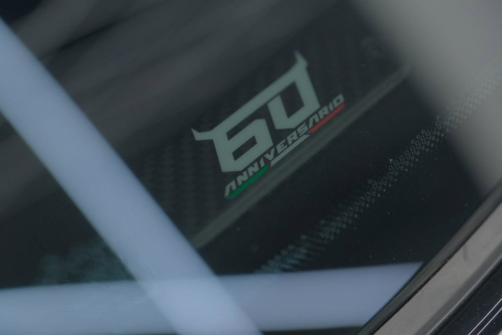 Used 2024 Lamborghini Urus Performante AWD/4WD image 56