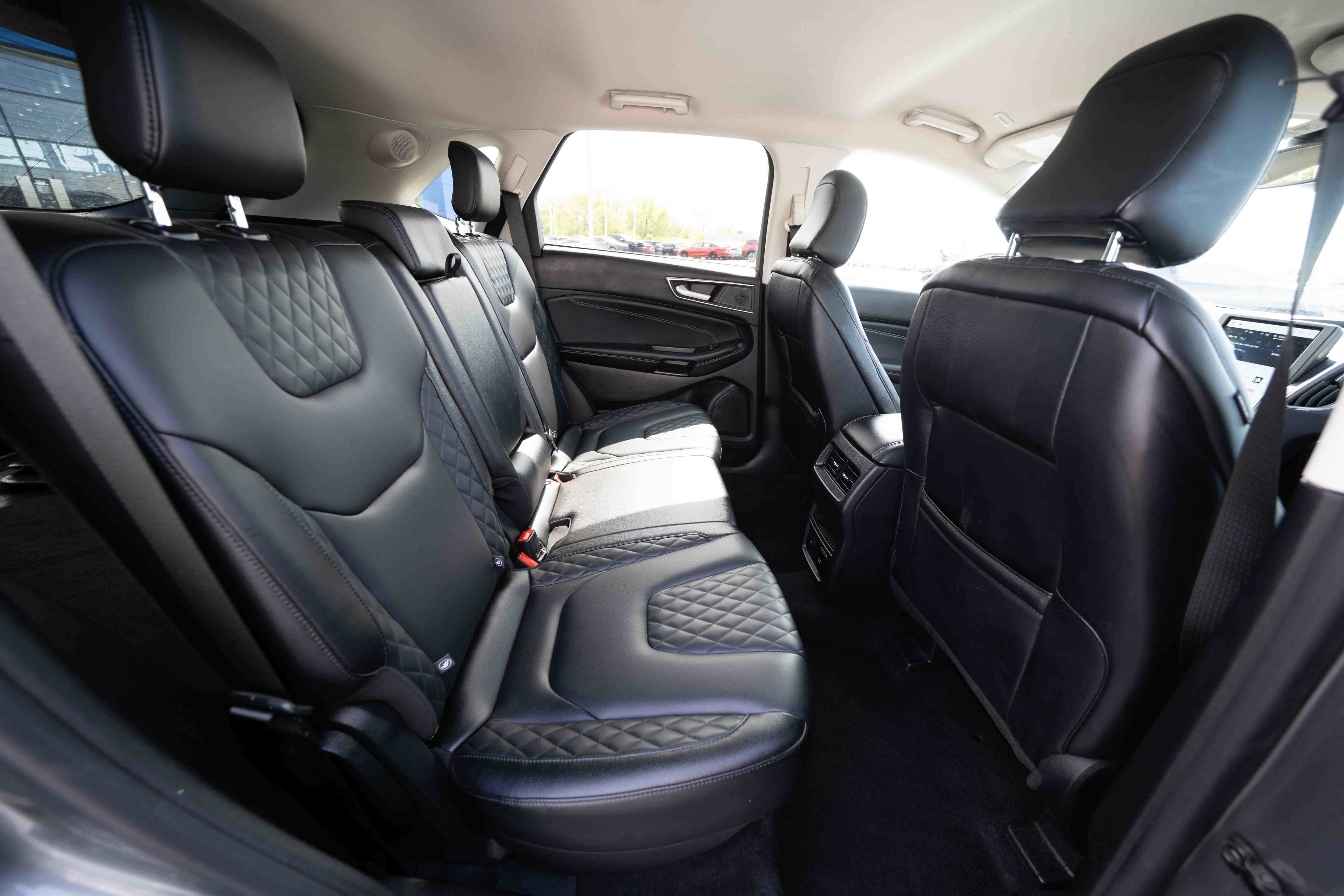 Used 2024 Ford Edge Titanium AWD/4WD image 25