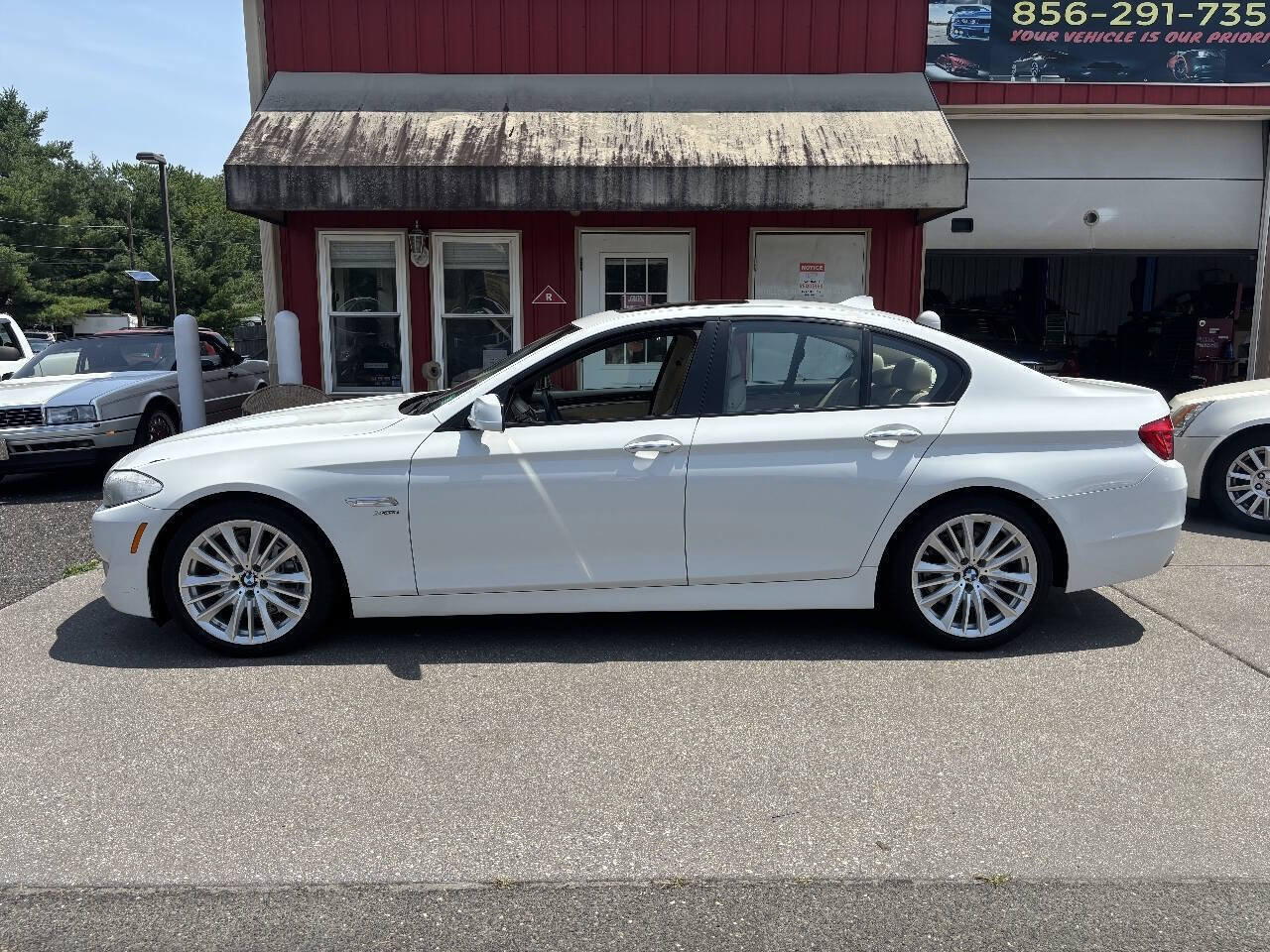 Used 2011 BMW 550i xDrive Sedan