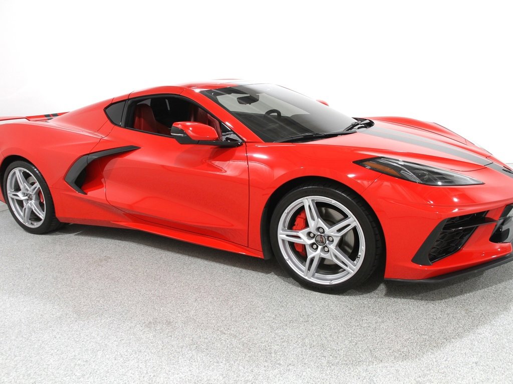 Used 2021 Chevrolet Corvette Stingray Preferred Cpe w/ Z51 Performance Package image 2
