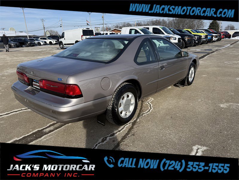 Used 1995 Ford Thunderbird LX image 4