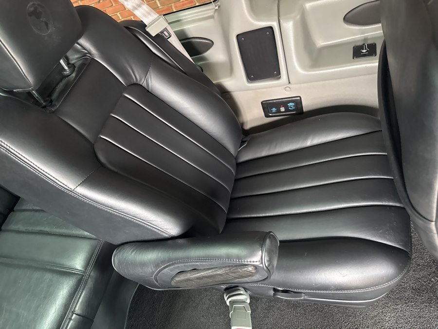 Used 2014 Chevrolet Express 2500 Extended RWD image 35