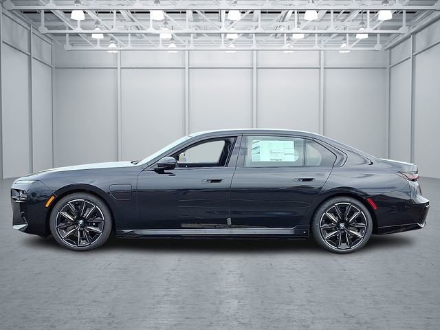 New 2025 BMW 750e xDrive w/ Executive Package image 7