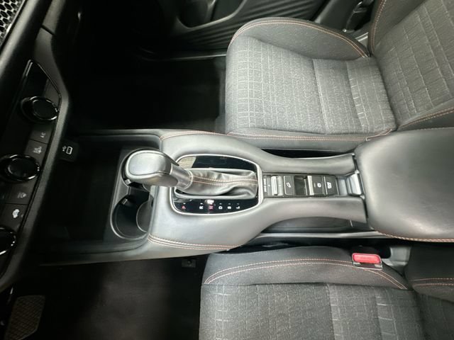 Used 2025 Honda HR-V Sport image 21