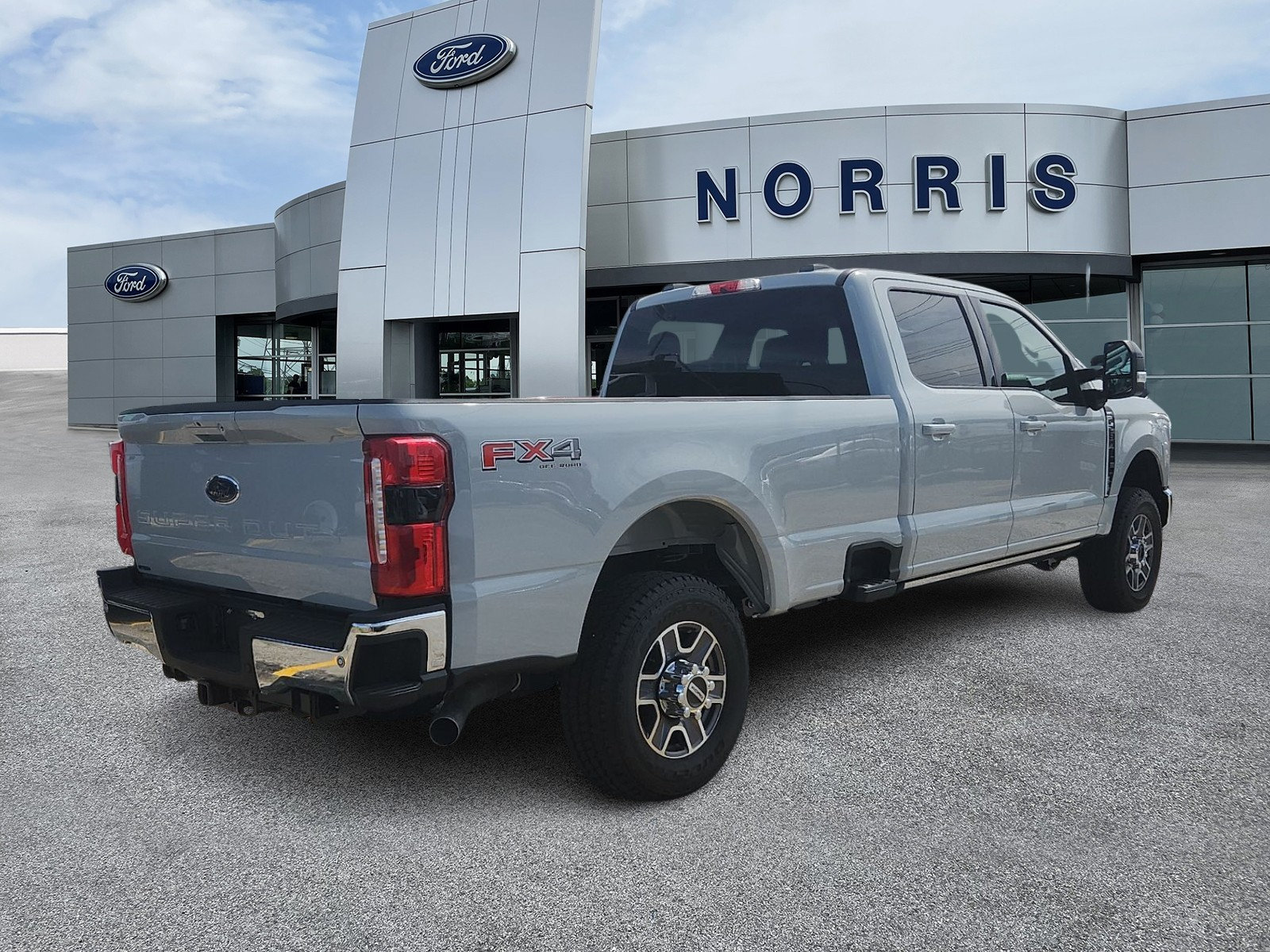 New 2026 Ford F250 Lariat w/ FX4 Off-Road Package AWD/4WD image 4