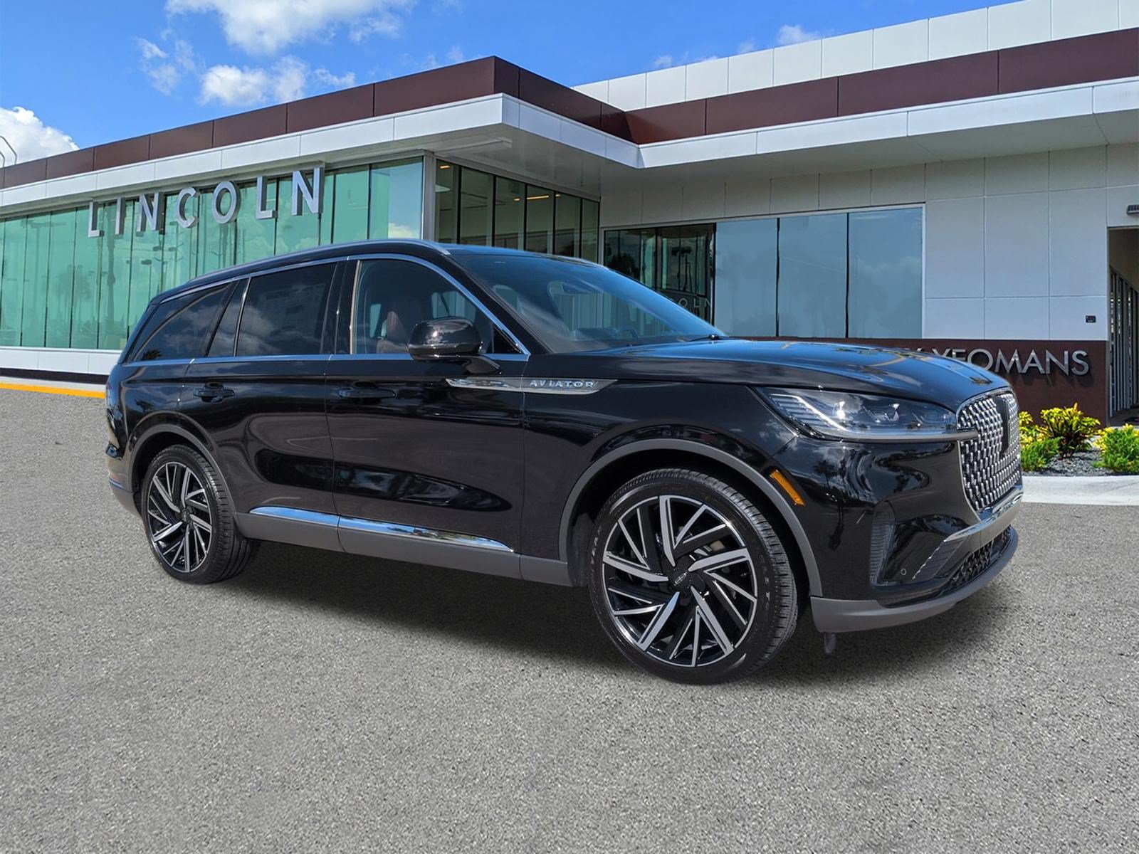 New 2026 Lincoln Aviator Reserve AWD/4WD image 2