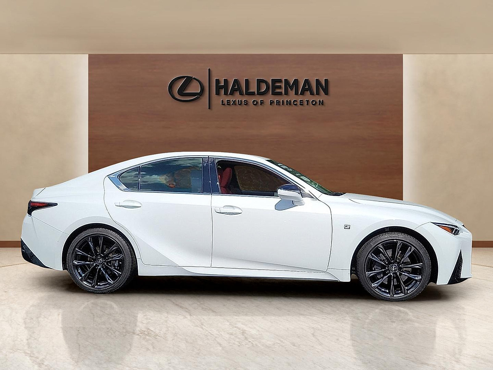 Used 2022 Lexus IS 350 F Sport AWD/4WD image 7